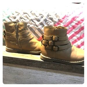 Baby girl boots